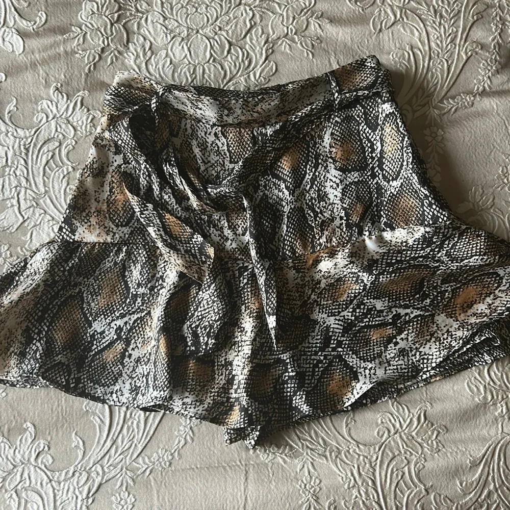 Zara python silk skort - Picture 2 of 2